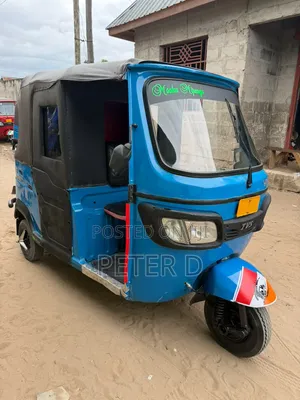 TVS Apache 160 4V 2025 Blue