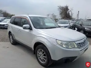 Subaru Forester 2011 Pearl
