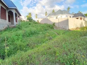 Kiwanja Kizuri Sana Kinauzwa Milioni 2.8 Goba Kwa Robert