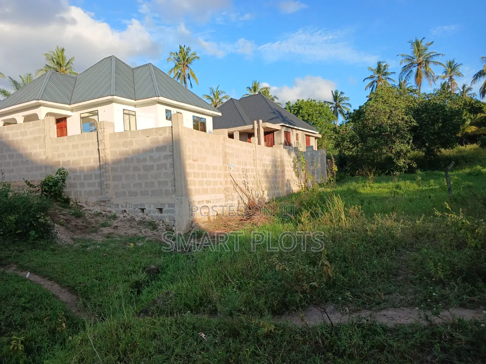 Kiwanja Kizuri Sana Kinauzwa Milioni 2.8 Goba Kwa Robert