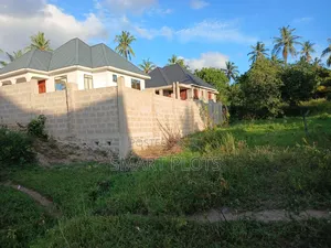 Kiwanja Kizuri Sana Kinauzwa Milioni 2.8 Goba Kwa Robert