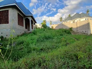 Kiwanja Kizuri Sana Kinauzwa Milioni 2.8 Goba Kwa Robert