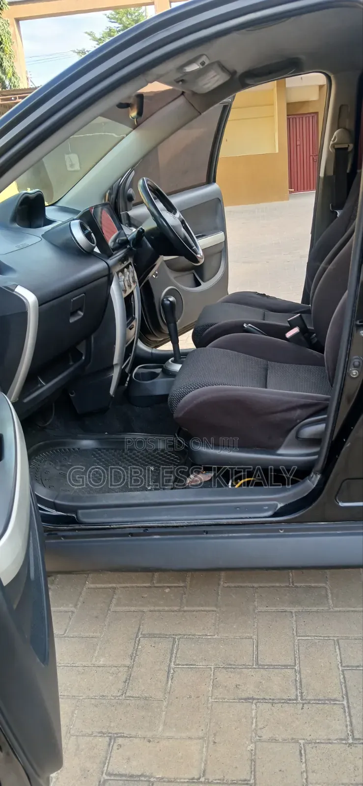 Toyota IST 2004 Black