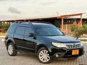 Subaru Forester 2011 Black