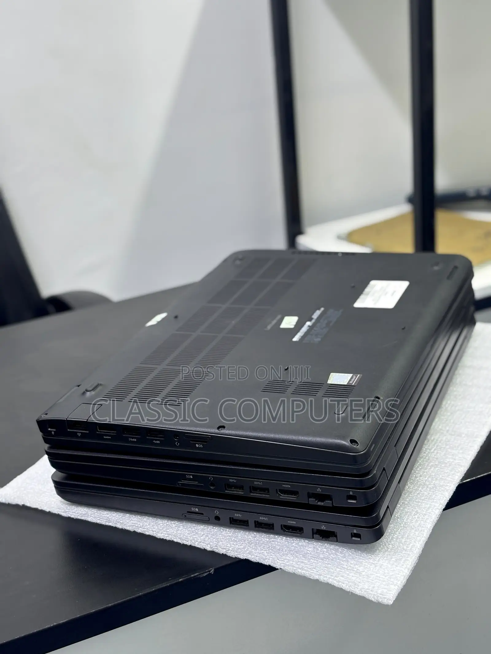 Laptop Dell Latitude 5500 8GB Intel Core i5 SSD 256GB