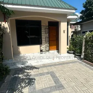 2bdrm Apartment in Kinondoni Leaders for rent