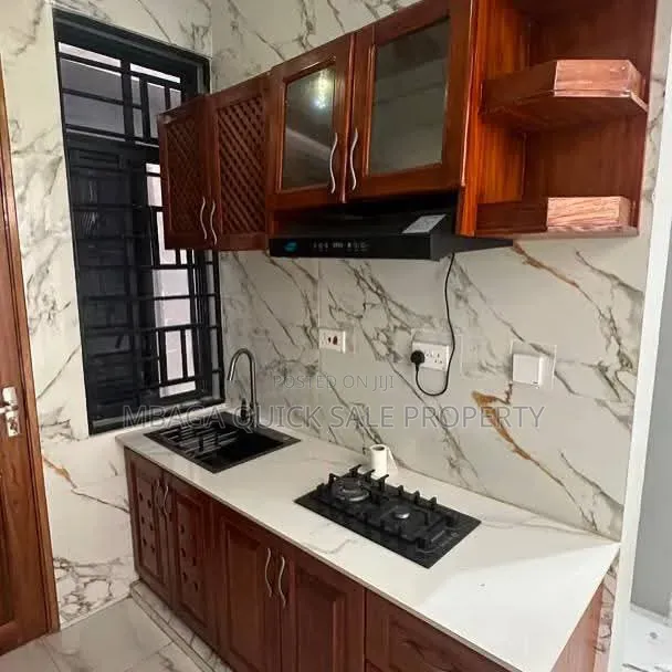2bdrm Apartment in Kinondoni Leaders for rent