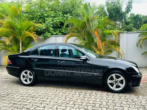 Mercedes-Benz E250 2006 Black