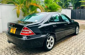 Mercedes-Benz E250 2006 Black