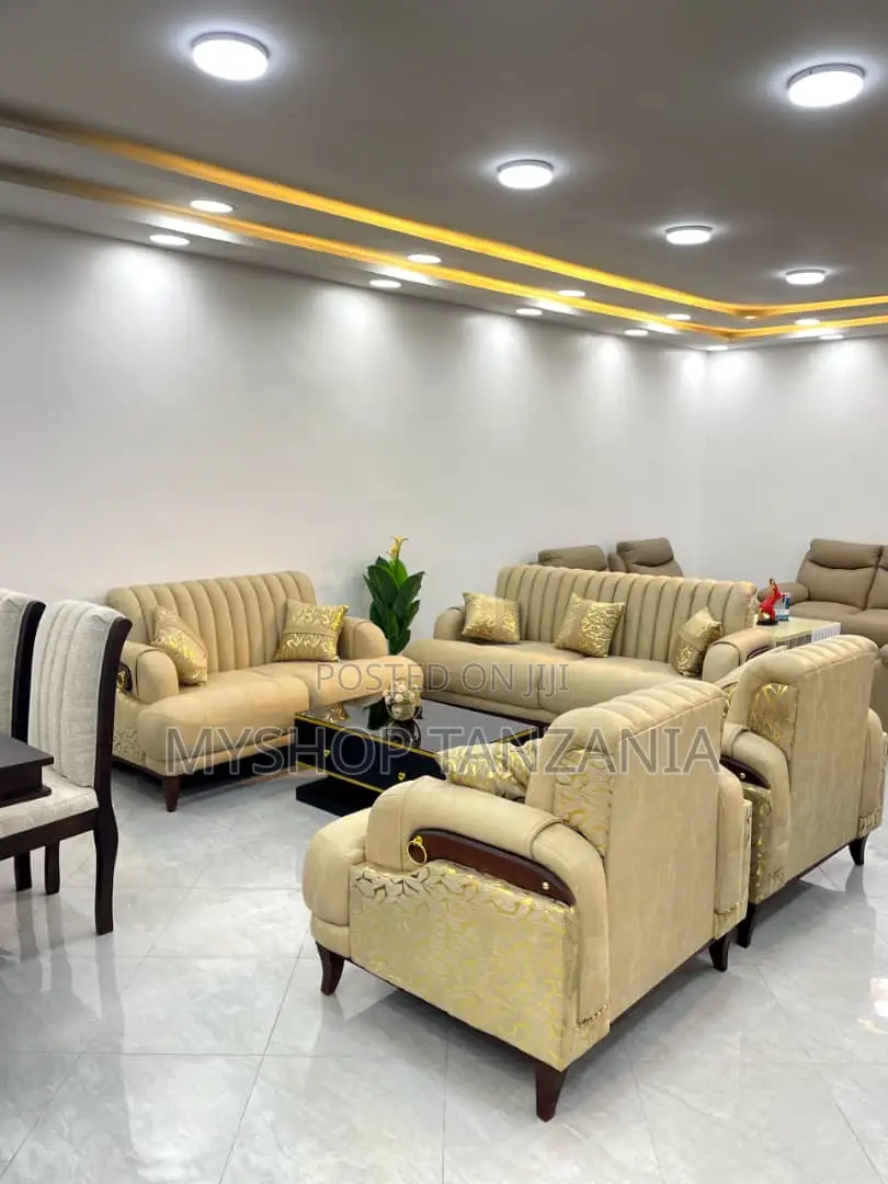 Sofa Full Set Material Kitambaa Imara Imependezeshwa Na Mbao Mninga