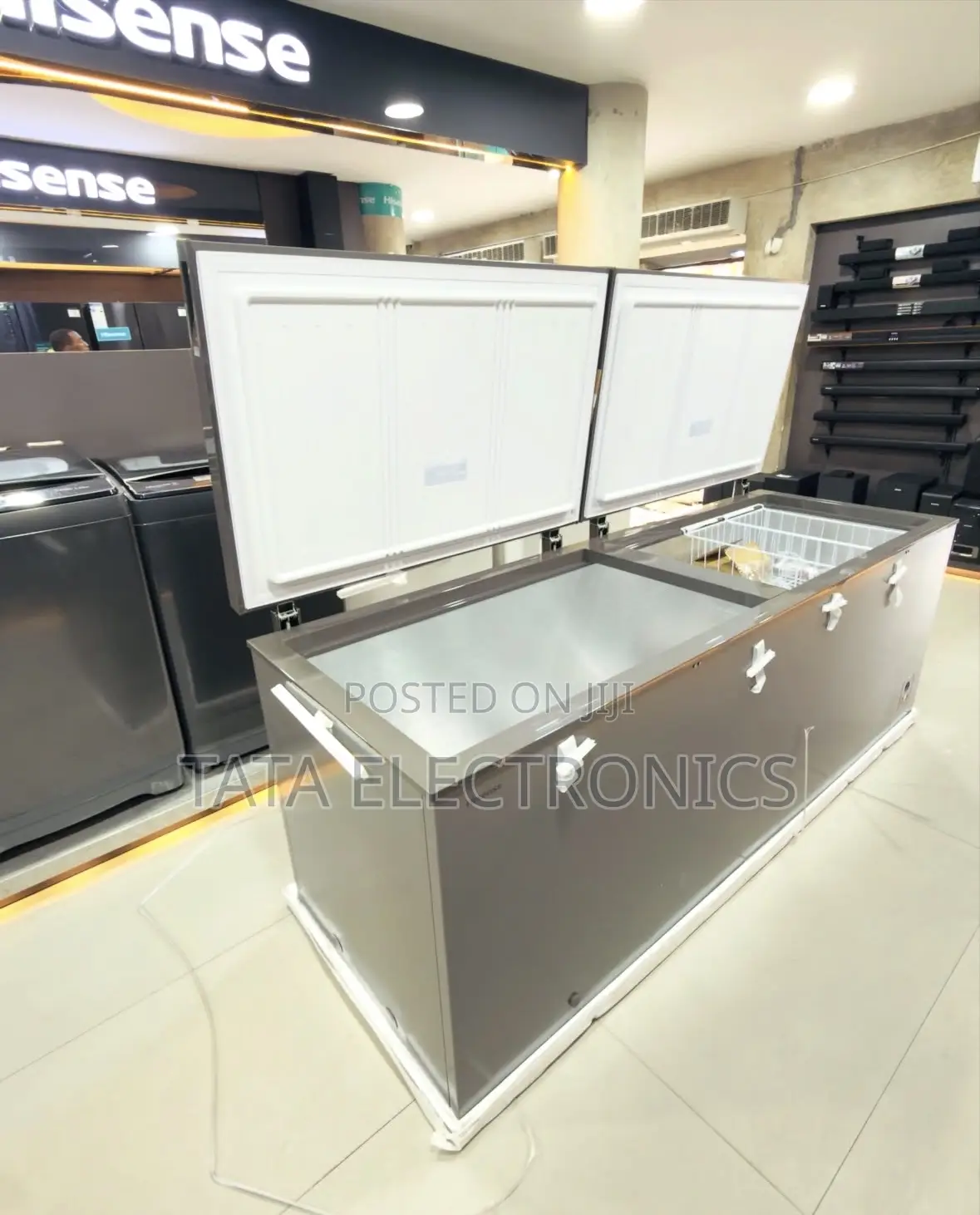 Hisense Double Door Freezer – 701 Liters | H910cfs