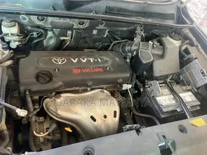 Toyota Vanguard 2009 White