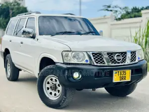 Nissan Patrol 3.0 TD GL 2006 White