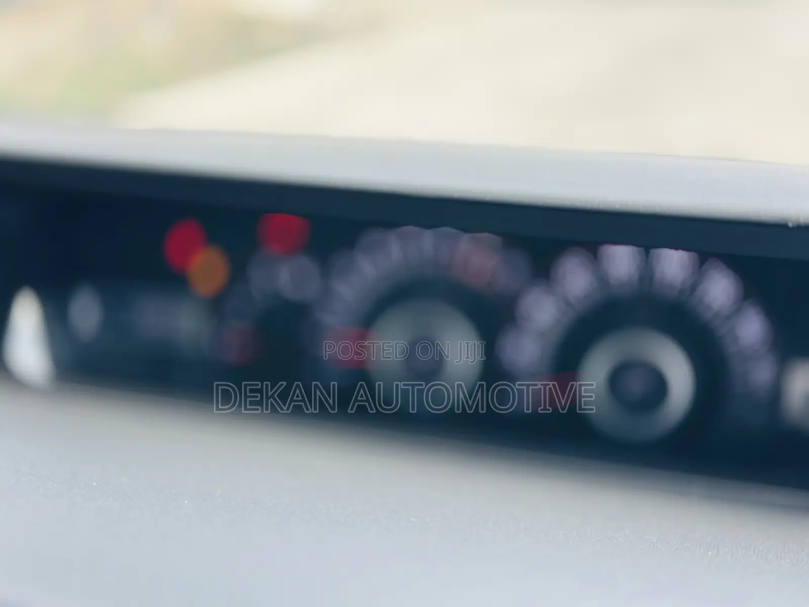 Toyota Noah 2.0 143hp FWD (8 Seater) 2010 Black