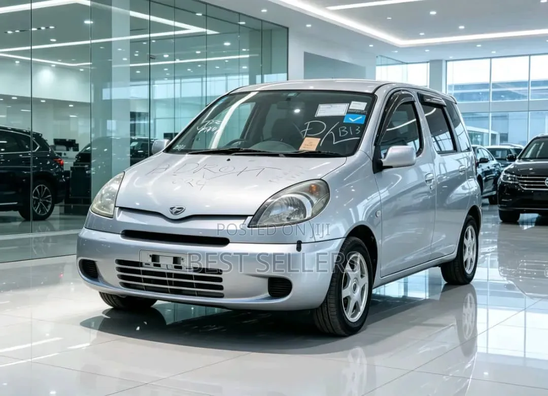Toyota Fun Cargo 2001 Silver