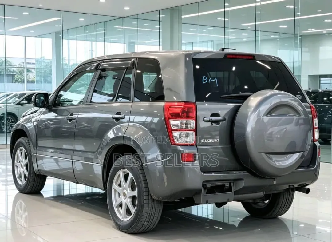 Suzuki Escudo 2005 Gray