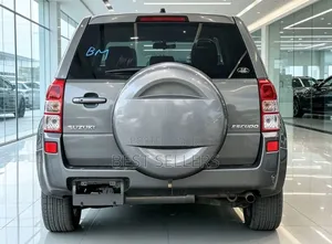 Suzuki Escudo 2005 Gray