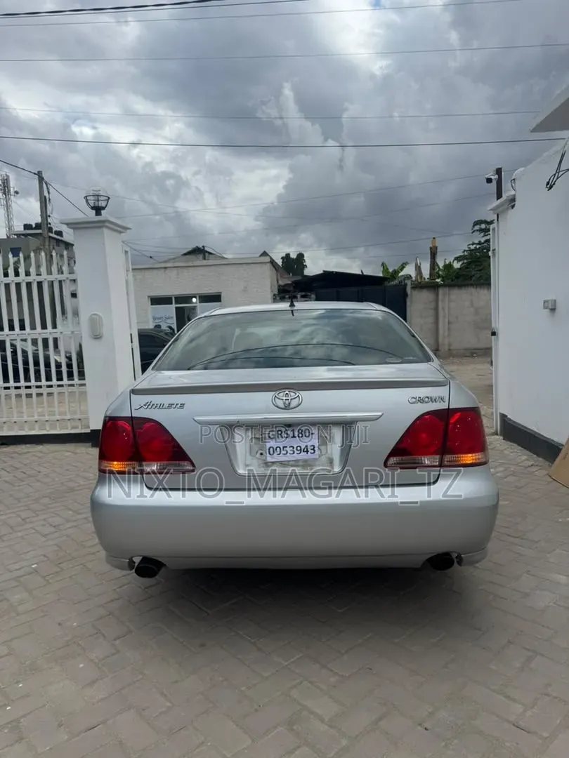Toyota Crown 2006 Silver