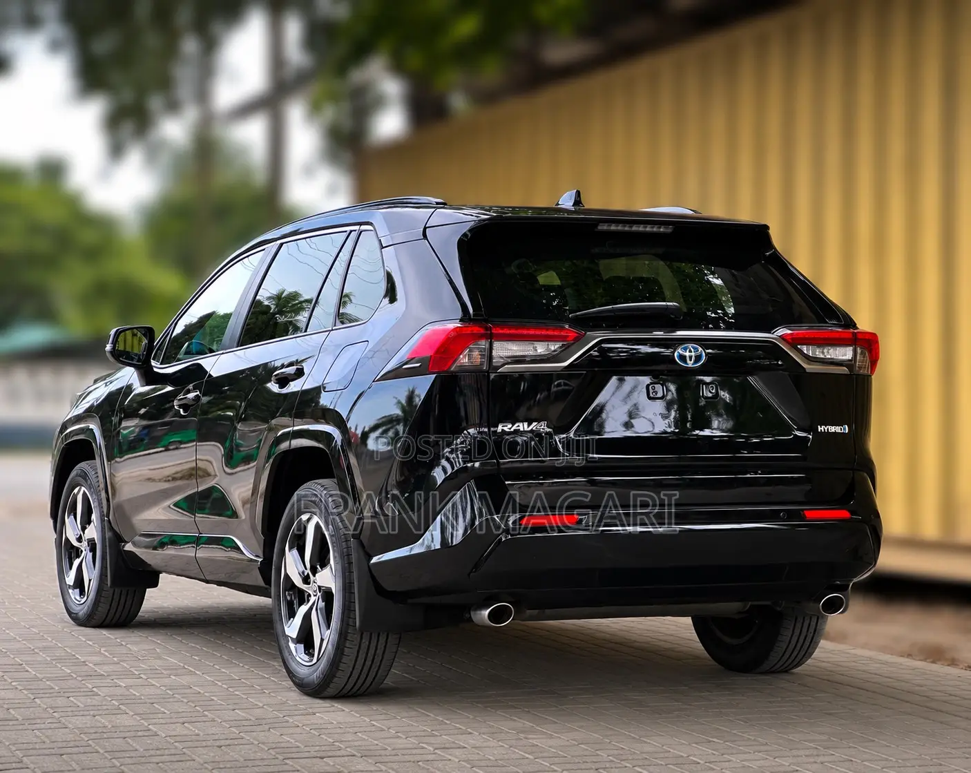 Toyota RAV4 Hybrid 2023 Black