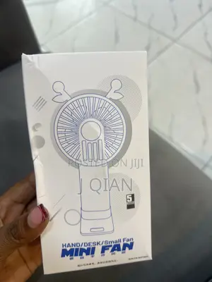 Hand Min Fan