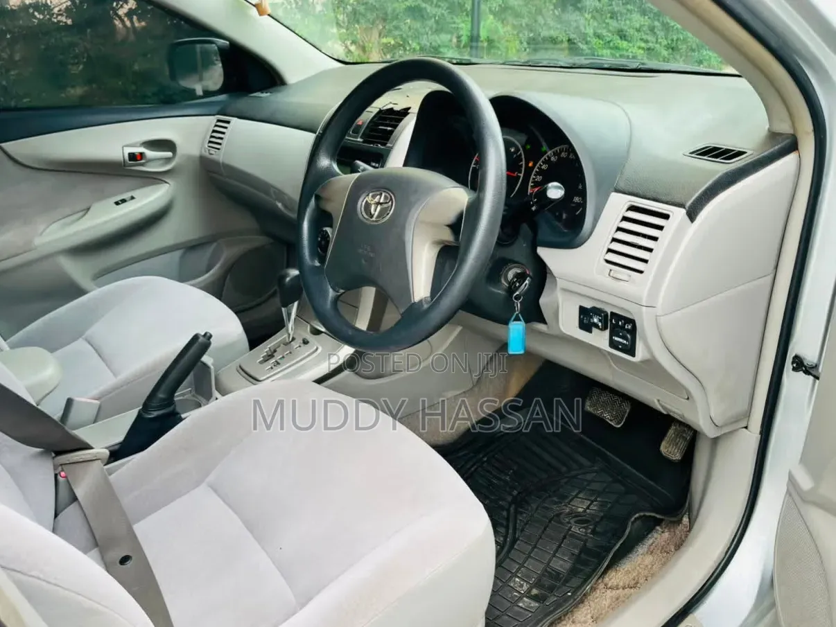 Toyota Axio 2006 Silver