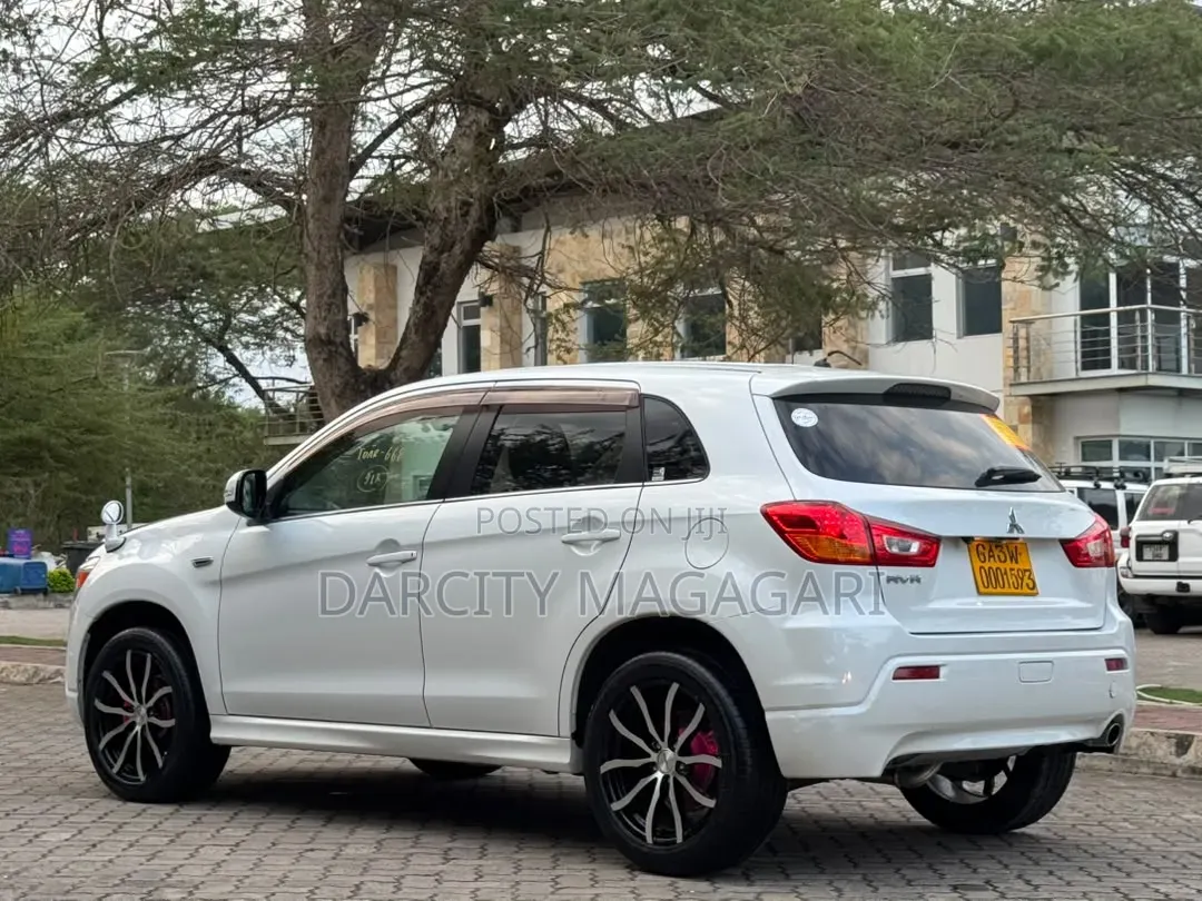 Mitsubishi RVR 2.0 2011 White