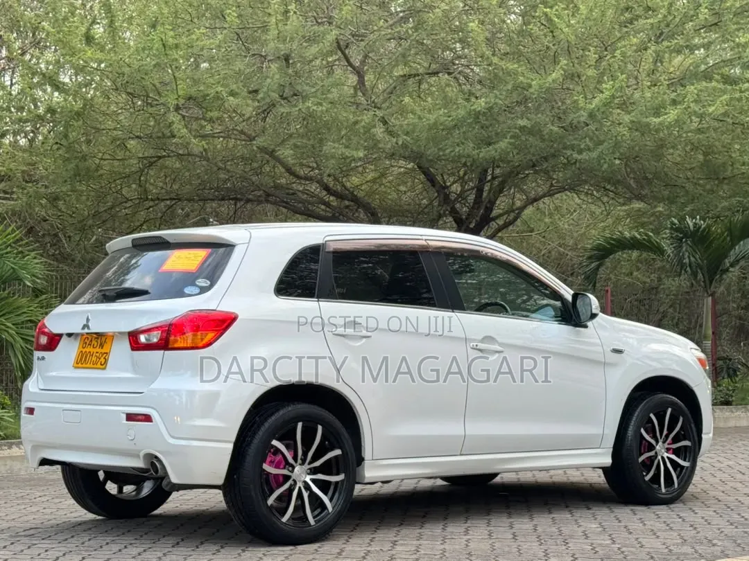 Mitsubishi RVR 2.0 2011 White