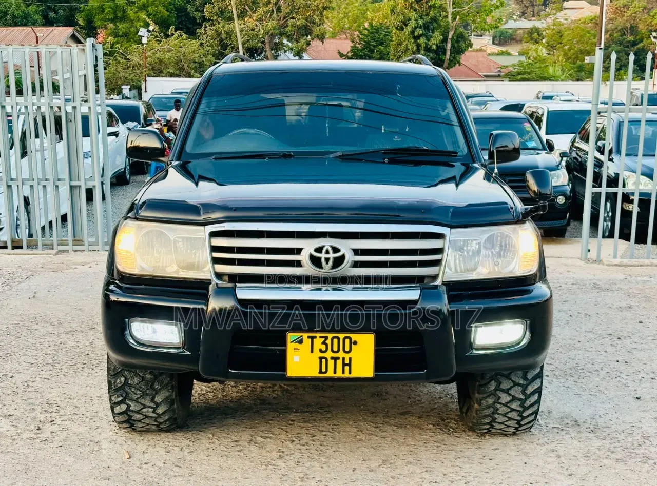 Toyota Land Cruiser 2000 Black