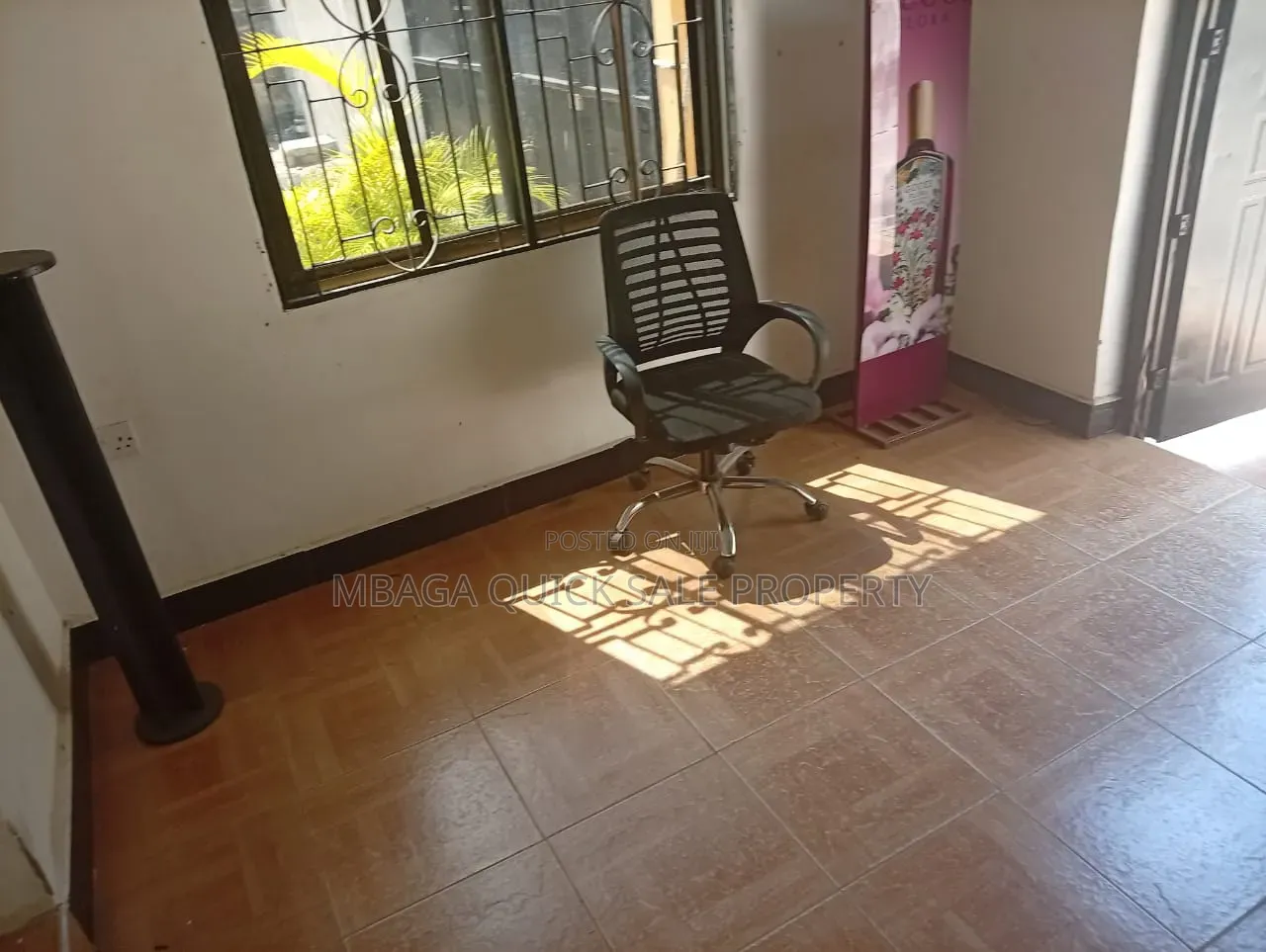 Reustaurent /Office Space Area for Rent Usd 1800pm Located in Masaki