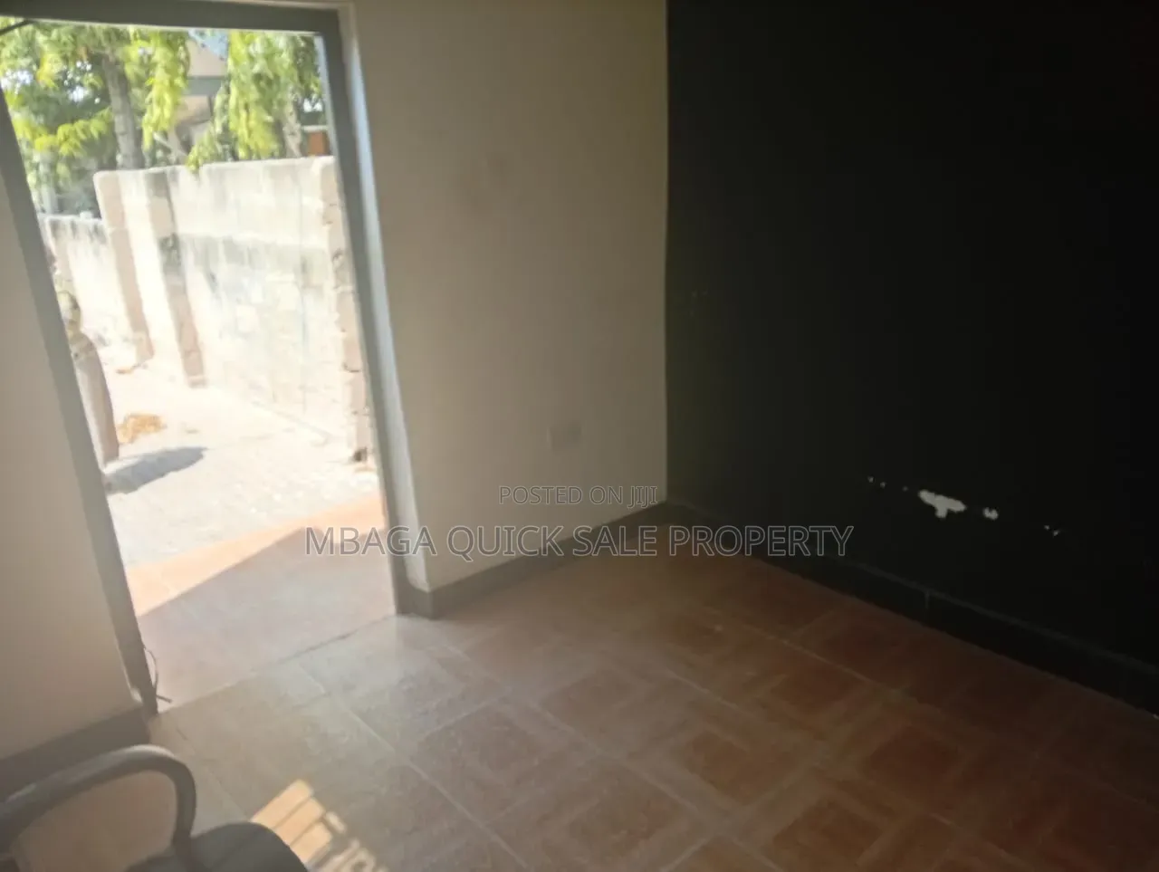 Reustaurent /Office Space Area for Rent Usd 1800pm Located in Masaki