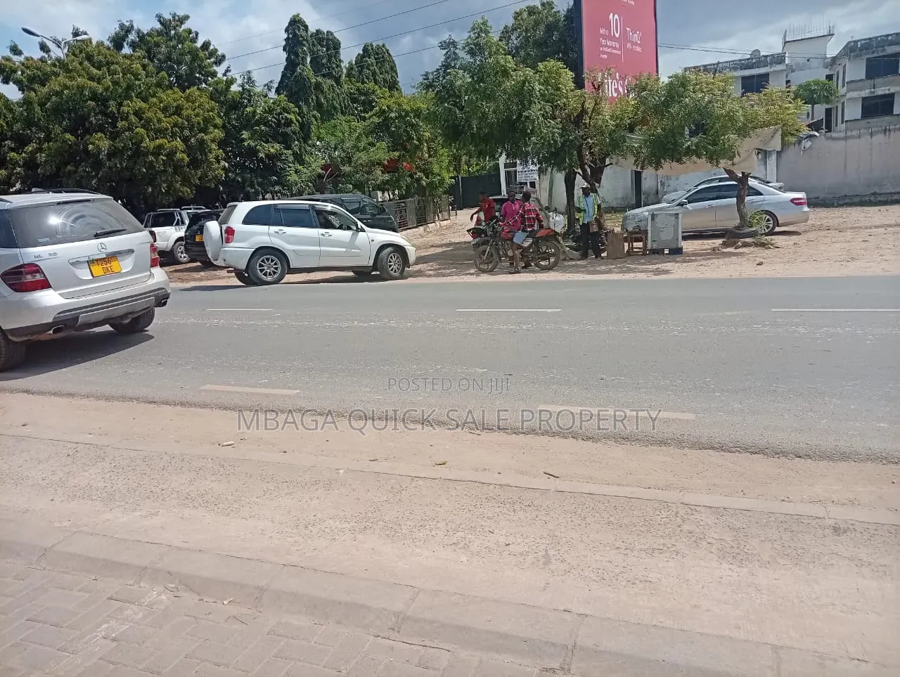 Reustaurent /Office Space Area for Rent Usd 1800pm Located in Masaki