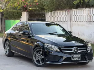 Mercedes-Benz C200 2015 Black