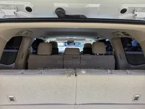 Toyota Land Cruiser 2024 White