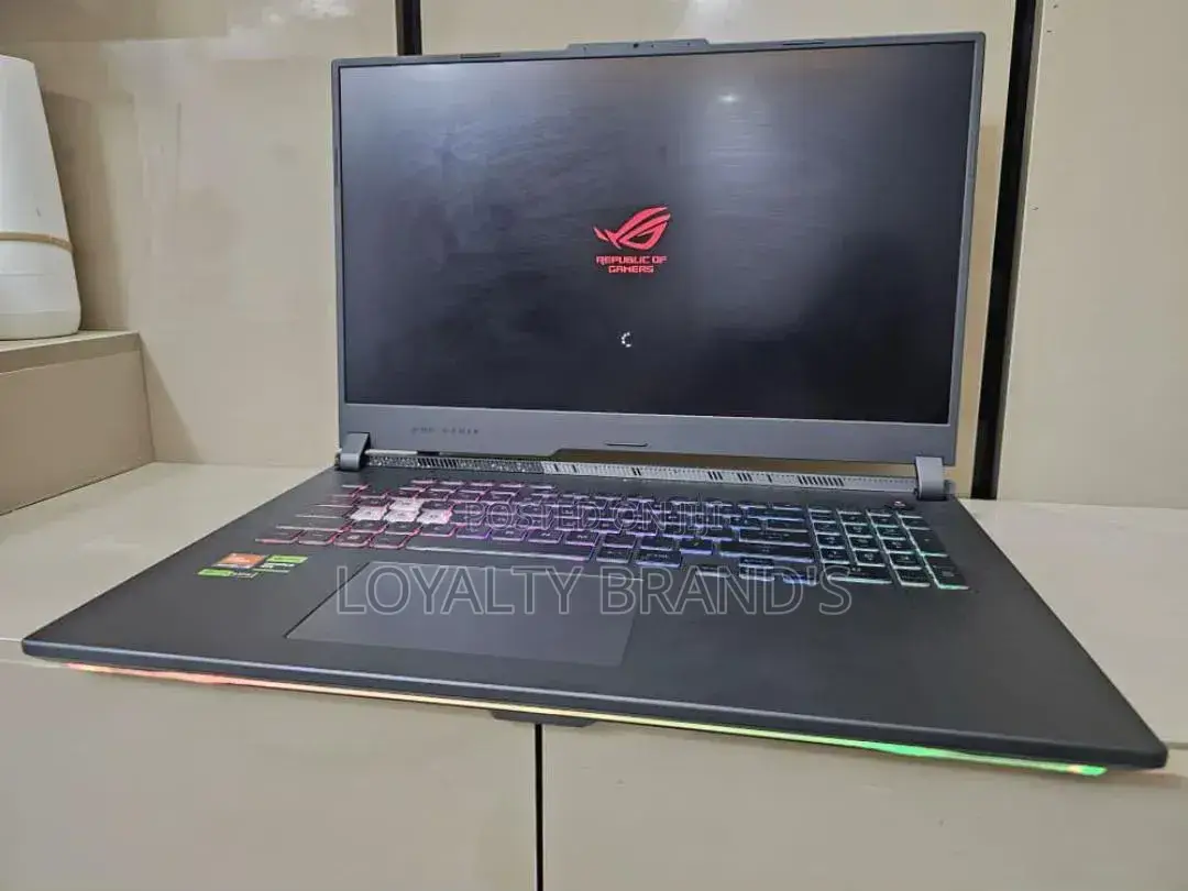 New Laptop Asus ROG Strix G17 16GB AMD Ryzen 9 SSD 1T