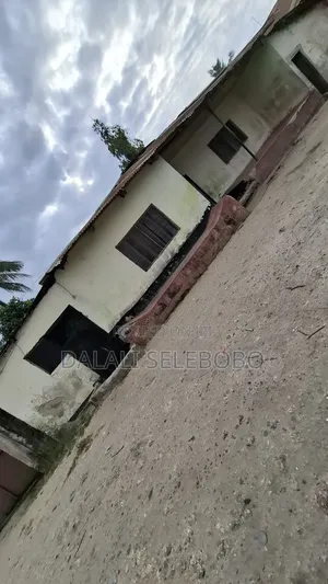 7bdrm House in Makumbusho, Kijitonyama for sale