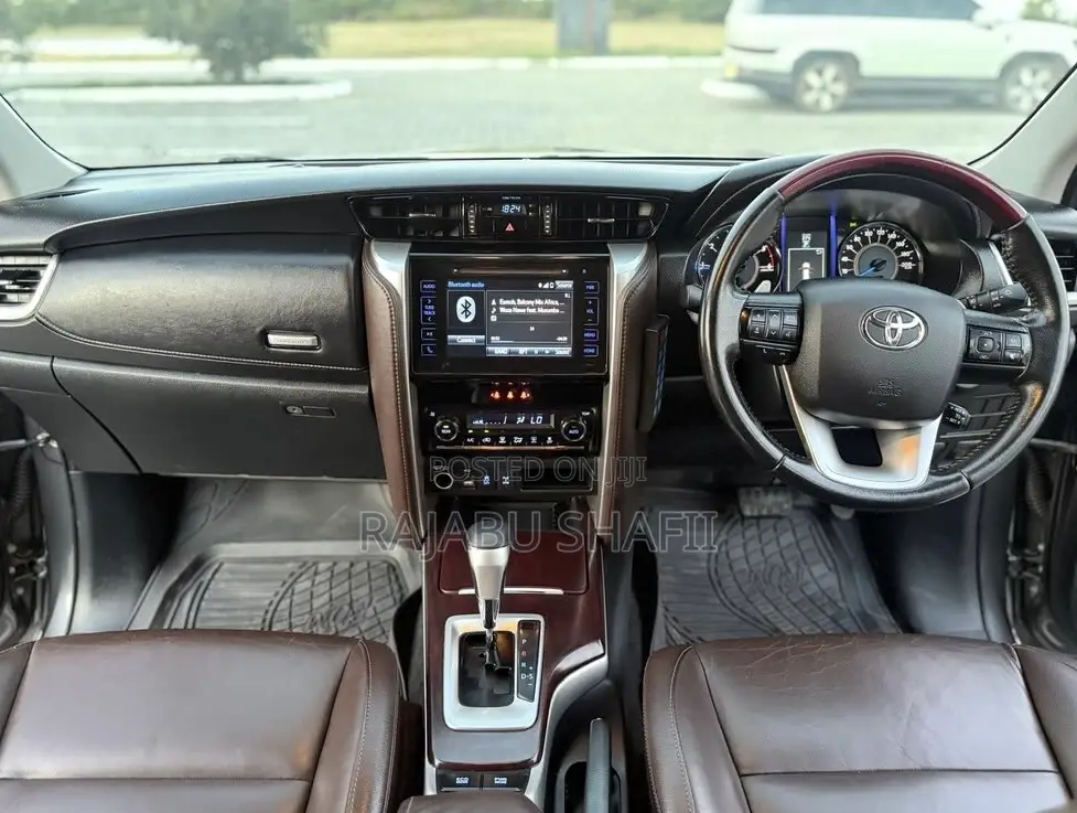 Toyota Fortuner 2.8 D AWD 2018 Gray