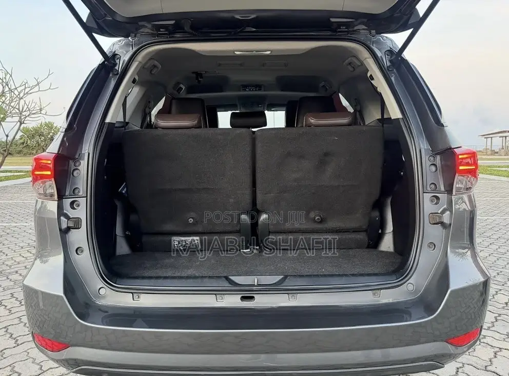 Toyota Fortuner 2.8 D AWD 2018 Gray