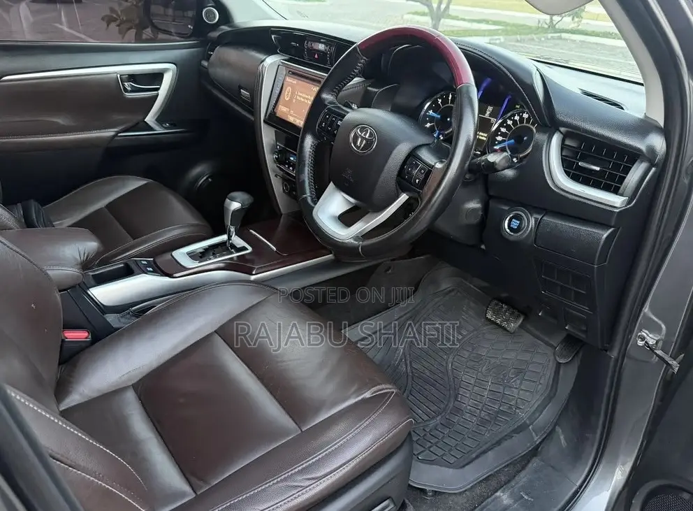 Toyota Fortuner 2.8 D AWD 2018 Gray
