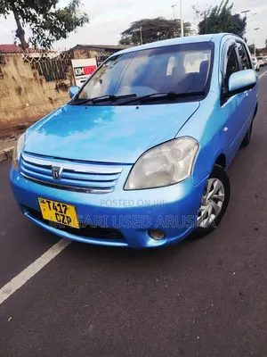 Toyota Raum 2004 Blue