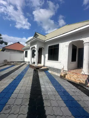 4bdrm House in Mchakama Real Estate, Chamazi for sale