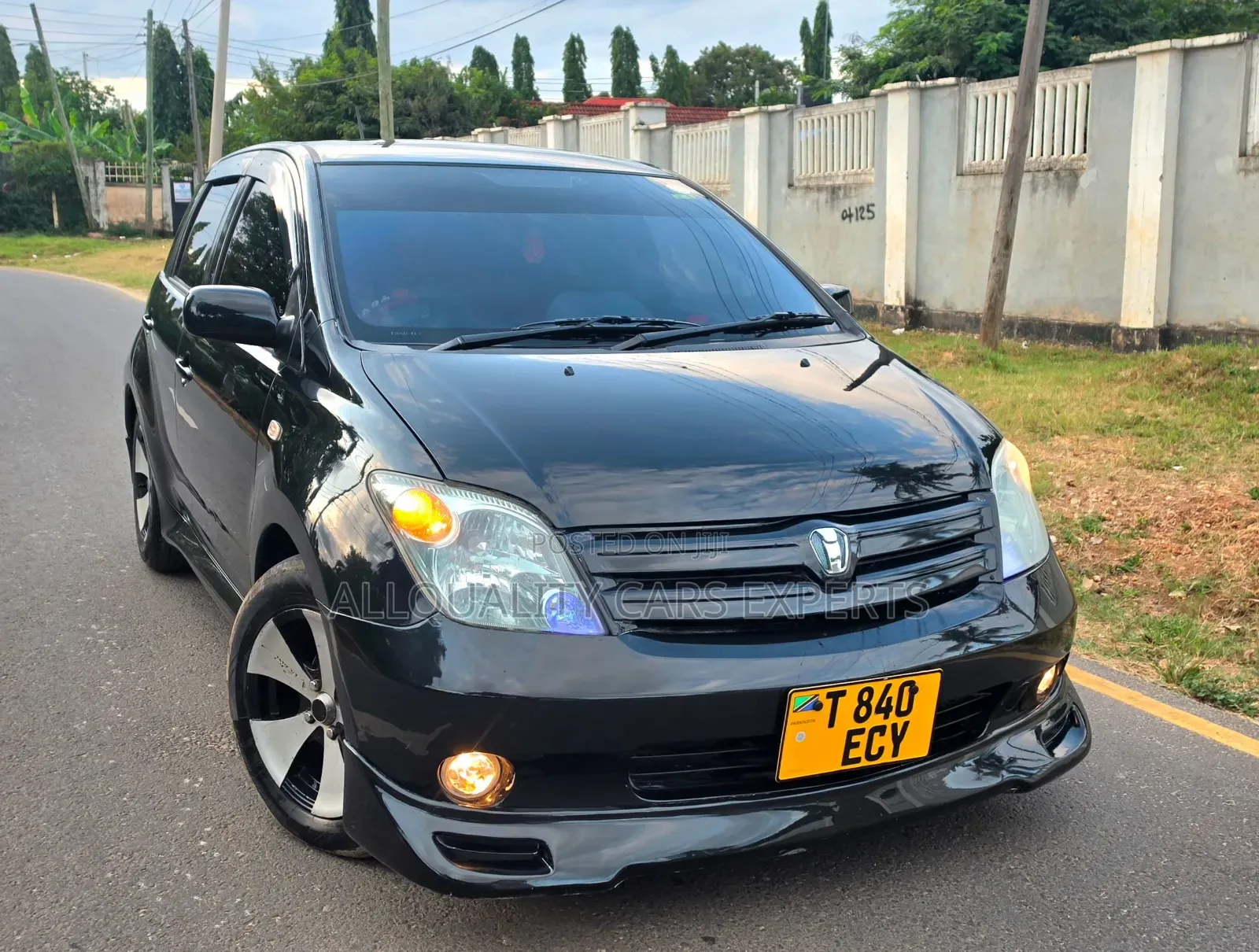 Toyota IST 2004