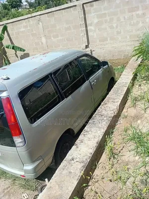 Toyota Noah 2002