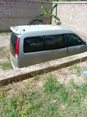 Toyota Noah 2002