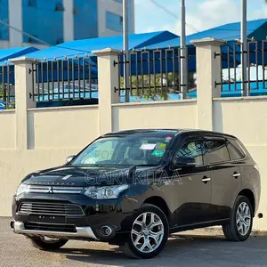 Mitsubishi Outlander 2014 Black