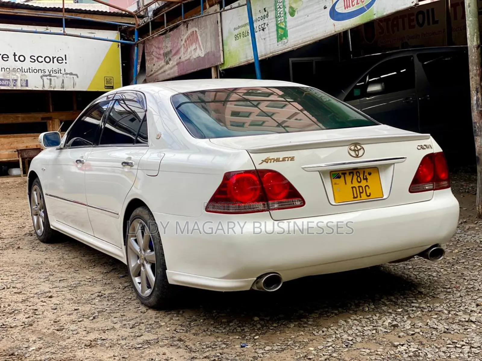 Toyota Crown 2006 White