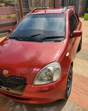 Toyota Vitz 2004 Red