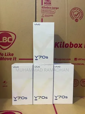 New Vivo V70 256 GB Blue