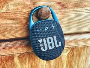 JBL Clip 5 Portable Speaker