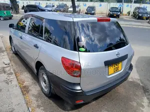 Nissan Advan 2015 Silver