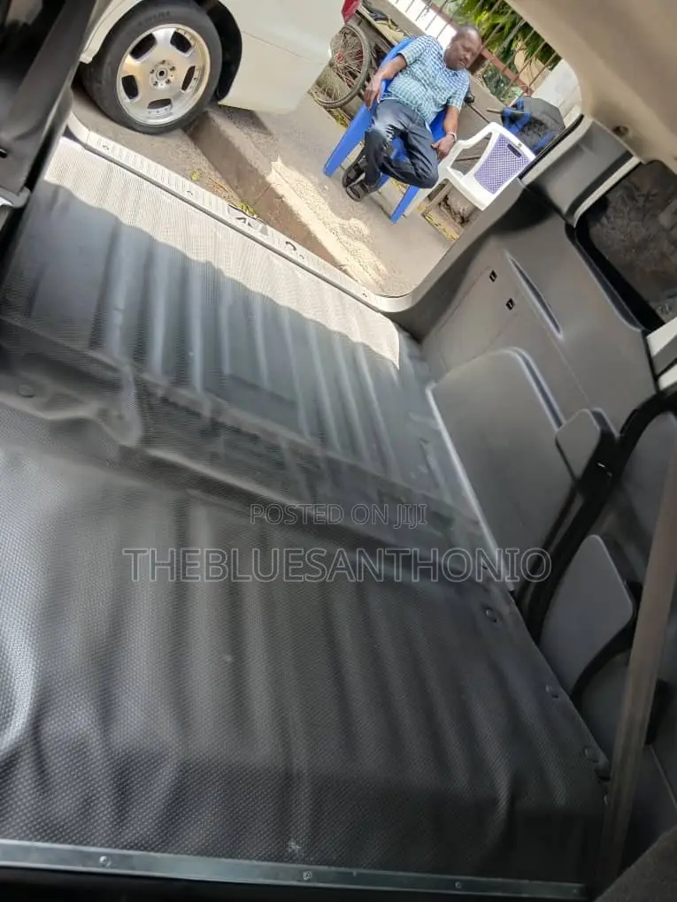 Nissan Advan 2015 Silver